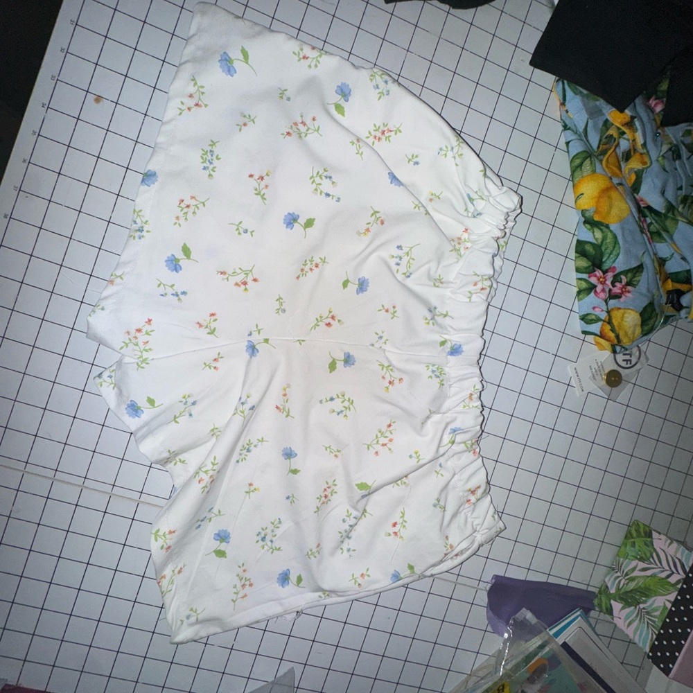 High Waist White and Blue Floral Shorts
